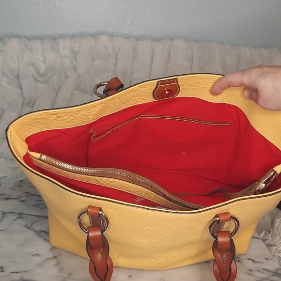 Dooney and Bourke Yellow center zip snap close tote - Picture 6 of 6